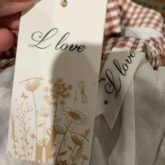 Scalloped leg gingham shorts - Picture 2 of 2